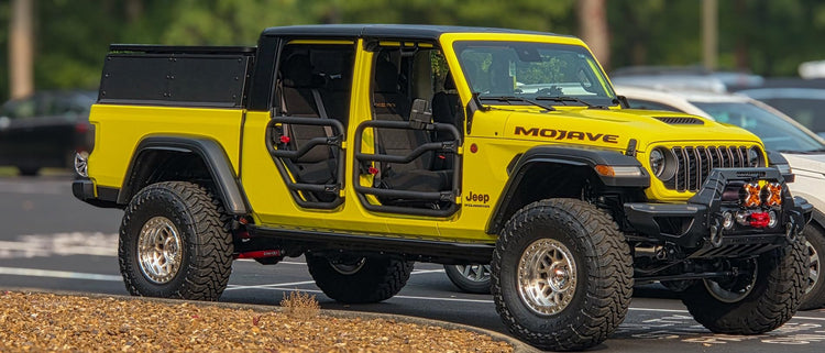 Open-Air Freedom: Why Jeep Wrangler & Gladiator Owners Are Switching to Tube Doors